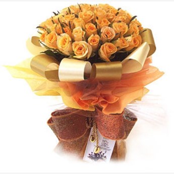 Orange Tang With Vase