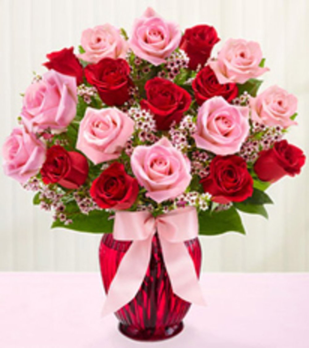 Red And Pink Roses Arrangement